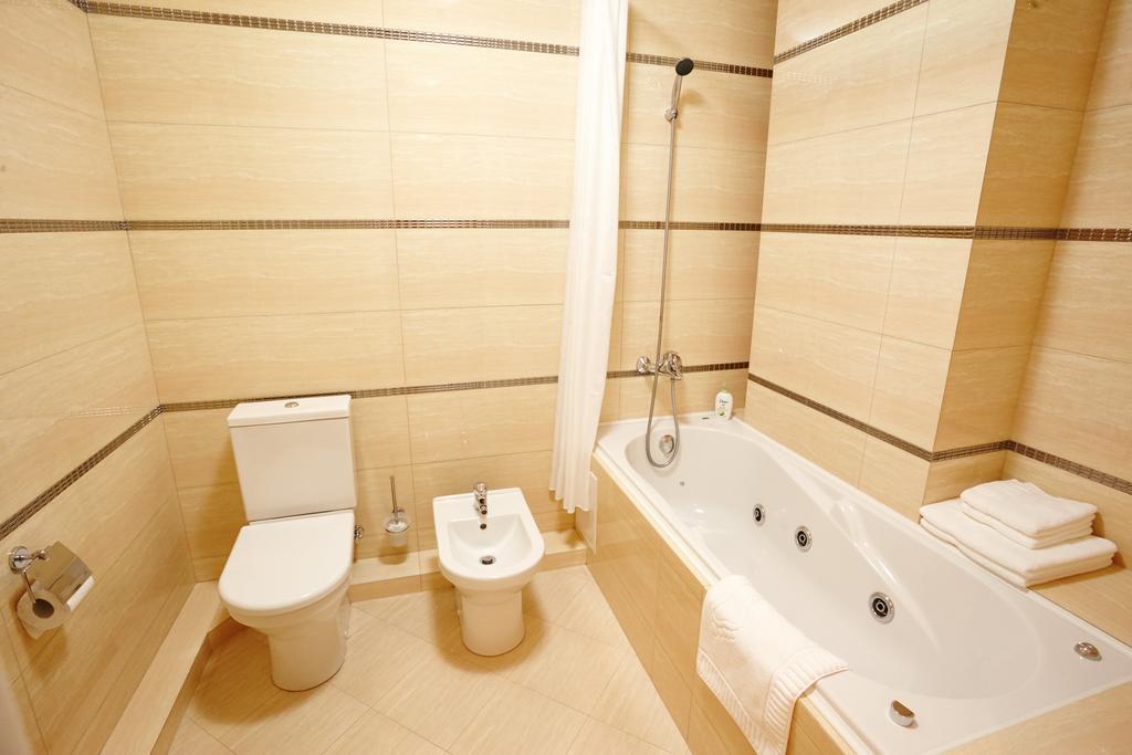 Luxury Apartment In New Building Chisinau Ngoại thất bức ảnh
